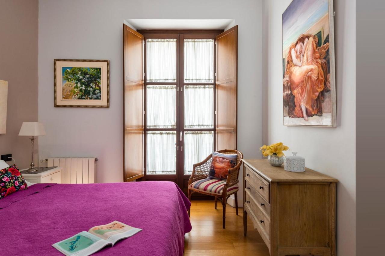 Cathedral Apartment, First Floor Seville Exterior photo